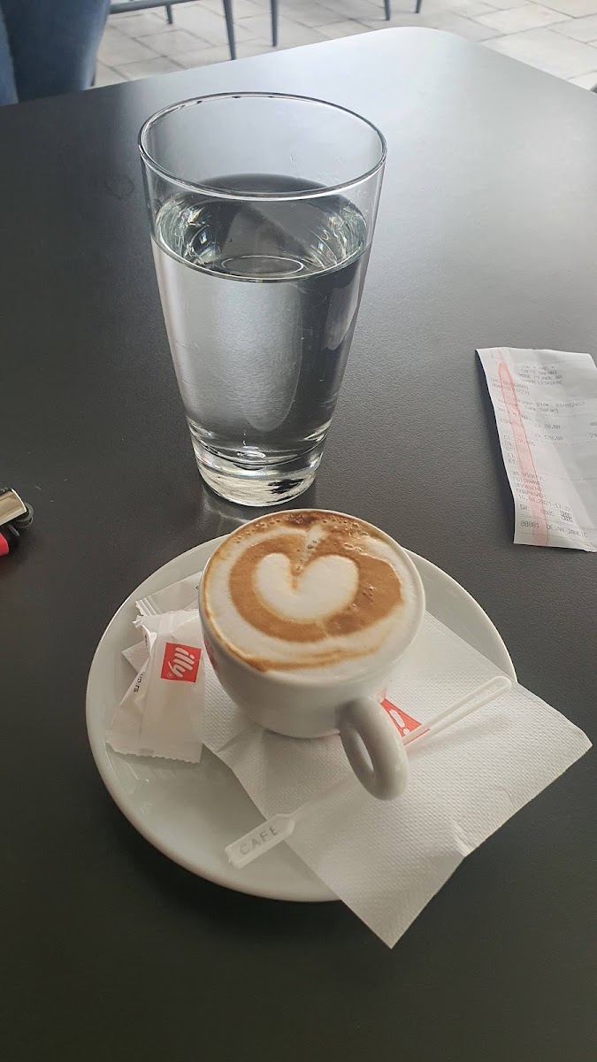 Safari Cafe Pizzeria-5